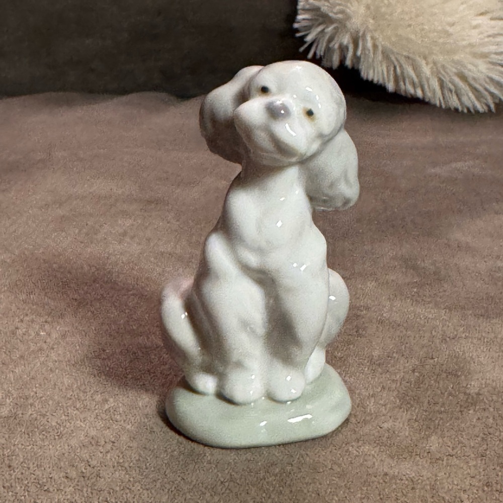 Lladro #7685 "A Friend For Life" Poodle Figurine Retired 2000 Glazed